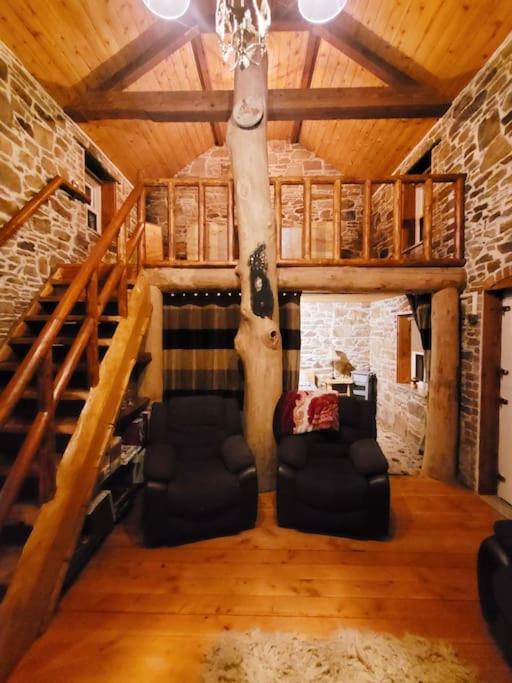 2 Bed Sandstone Residence Newport  エクステリア 写真